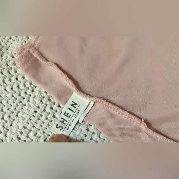 Shein velvet crop top. Size M - Picture 4 of 5